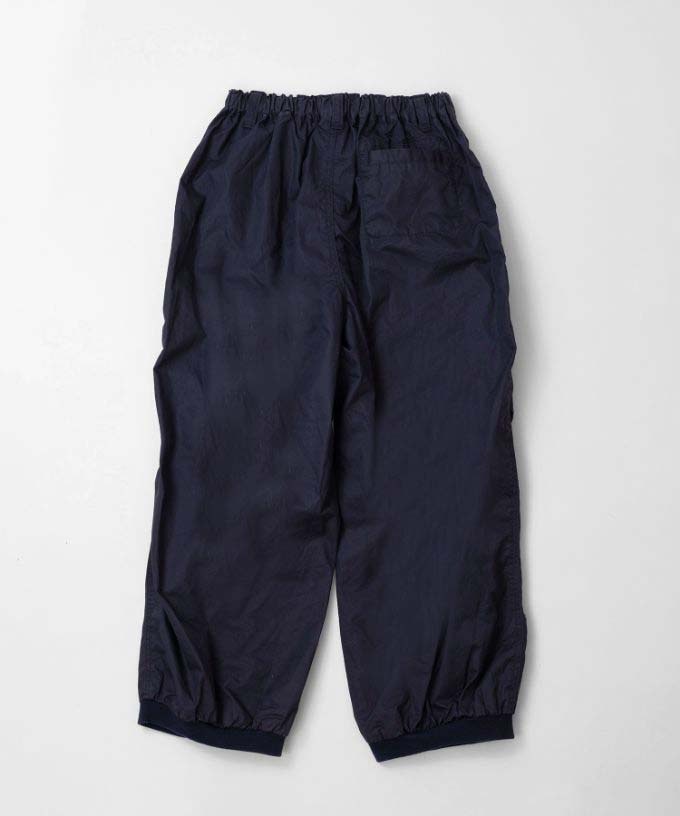 フィノパンツ　タック入り裾リブのワイドリラクシングパンツ