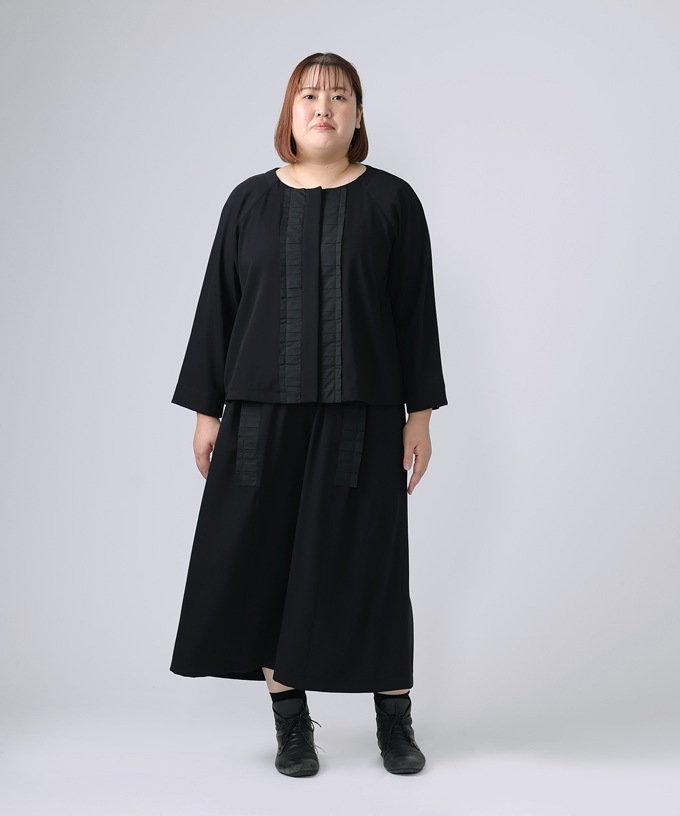 ドリノパンツ・B4【プラスサイズ】［Chronicle］タックフリルのクロップドパンツ