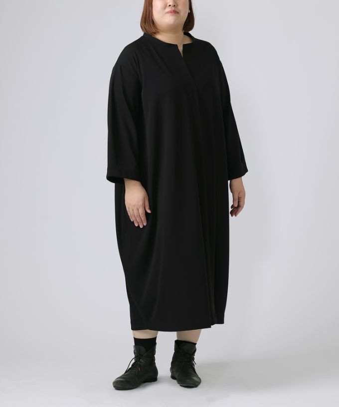 コゼット・4【プラスサイズ】［Chronicle］コクーンシルエットのシンプルドレス