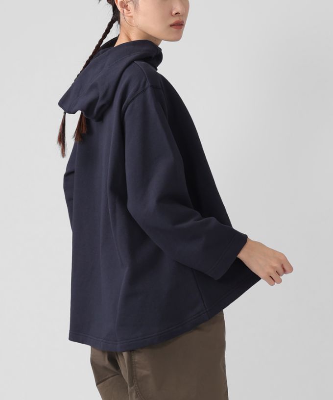 バーミートップ　アメリカコットンの裏毛フードプルオーバー