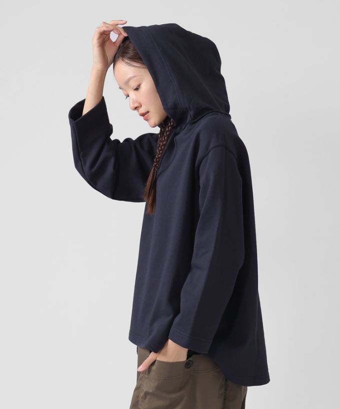 バーミートップ　アメリカコットンの裏毛フードプルオーバー