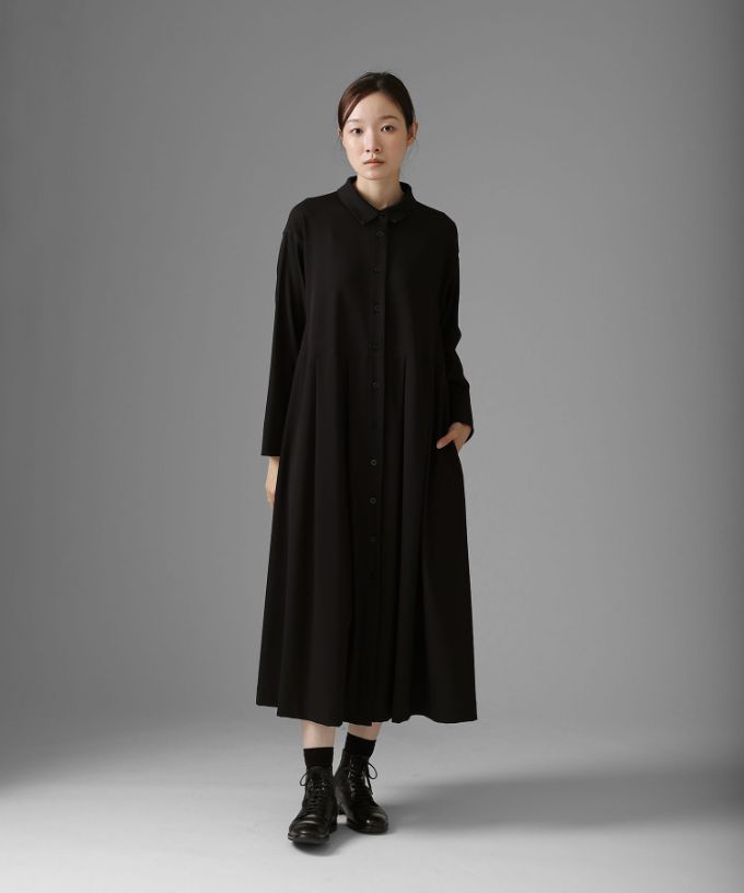 ロドリー[Chronicle]タック切り替えのフロントオープンドレス