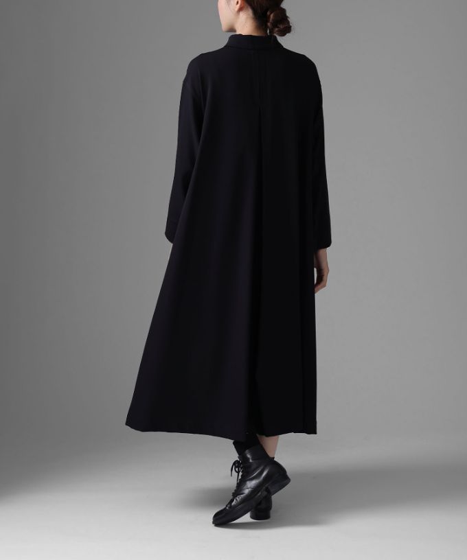 ロドリー[Chronicle]タック切り替えのフロントオープンドレス