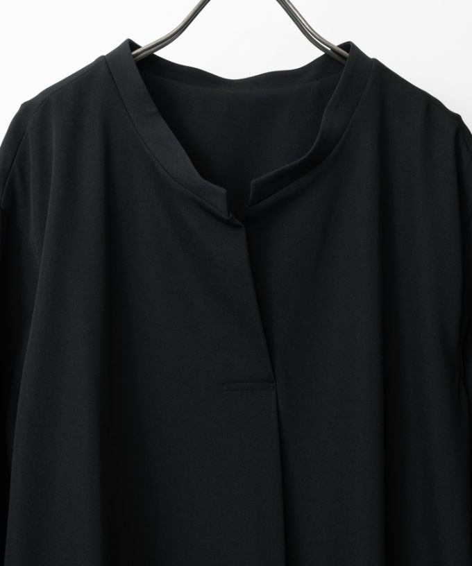 コゼット［Chronicle］コクーンシルエットのシンプルドレス