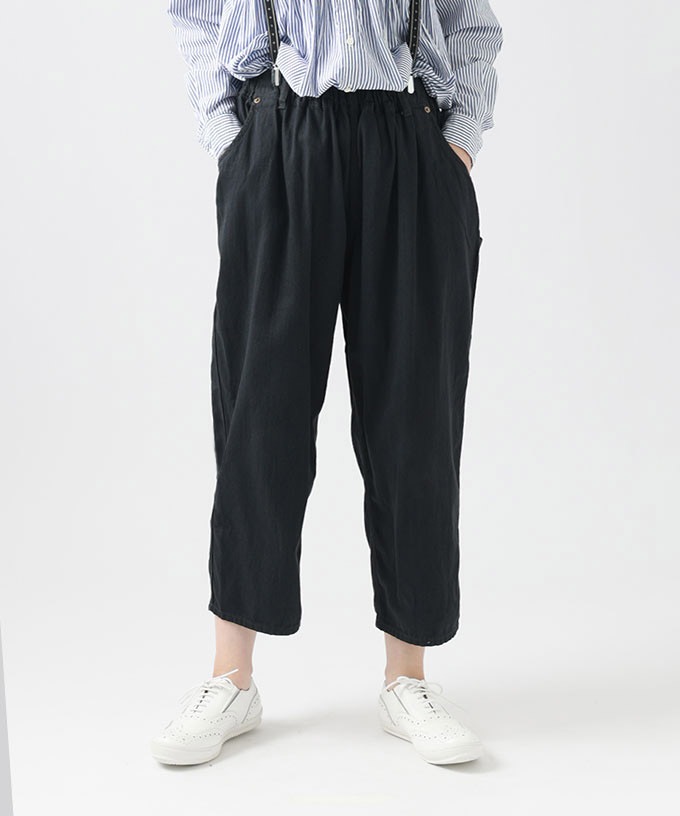マオパンツ・85 やわらかブラックのバックポケットデニムパンツ/ITEM