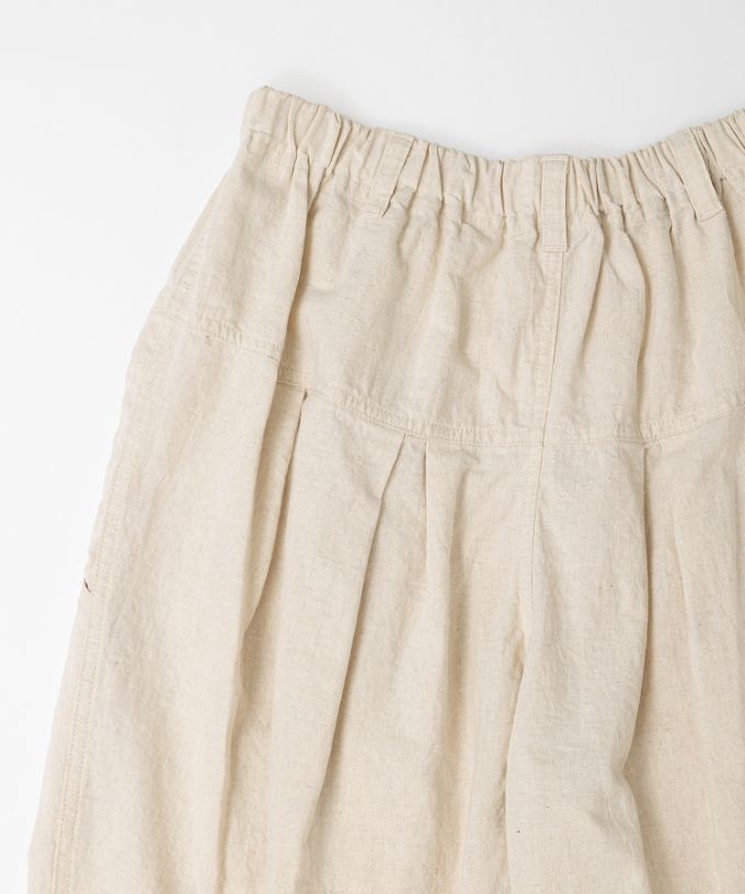 ジョーパンツ　タックを入れた綿麻ジョッパーズパンツ
