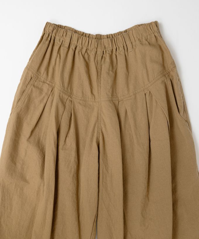 ジョーパンツ　タックを入れた綿麻ジョッパーズパンツ