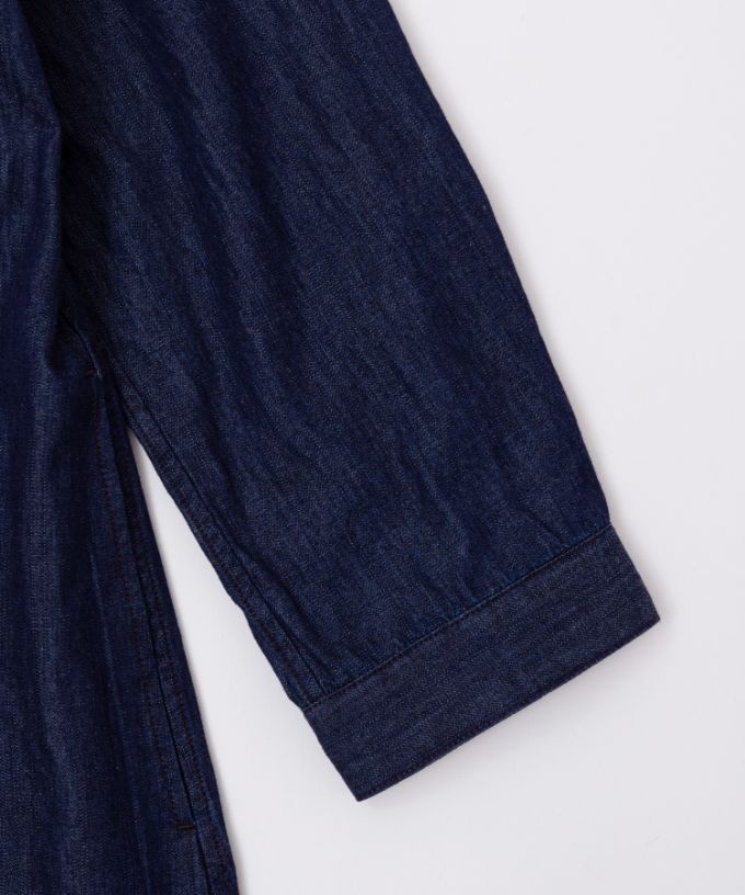 アニードレス・Ｃ　5オンスデニムのタック入りドレス