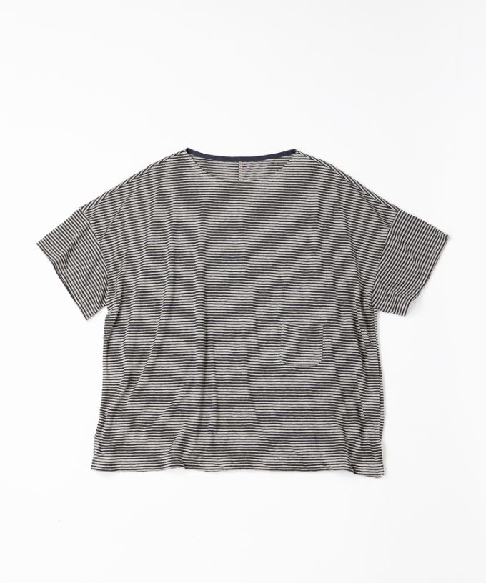 クルトップD　細ボーダーのナチュラルオーバーサイズトップ