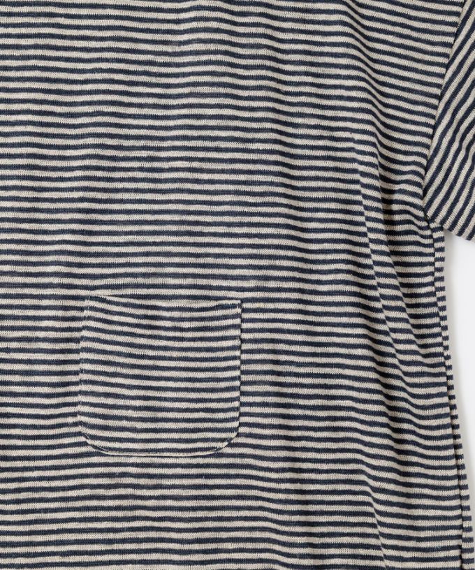 クルトップD　細ボーダーのナチュラルオーバーサイズトップ