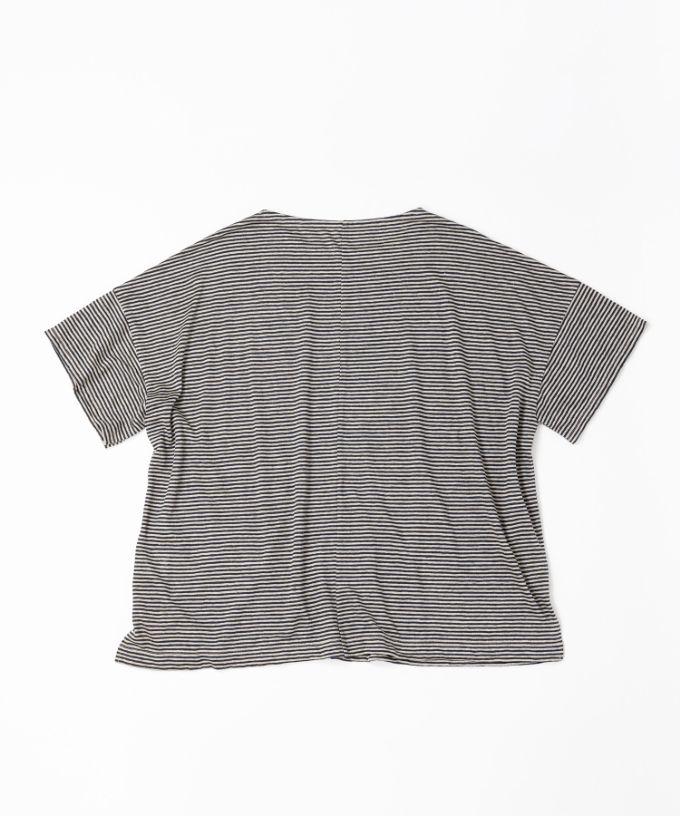 クルトップD　細ボーダーのナチュラルオーバーサイズトップ