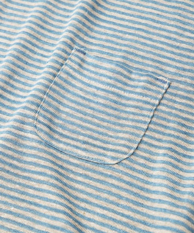 クルトップD　細ボーダーのナチュラルオーバーサイズトップ