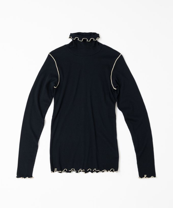 メリダタートル・Ｄ　メロー仕上げの柔らかなタートルネック