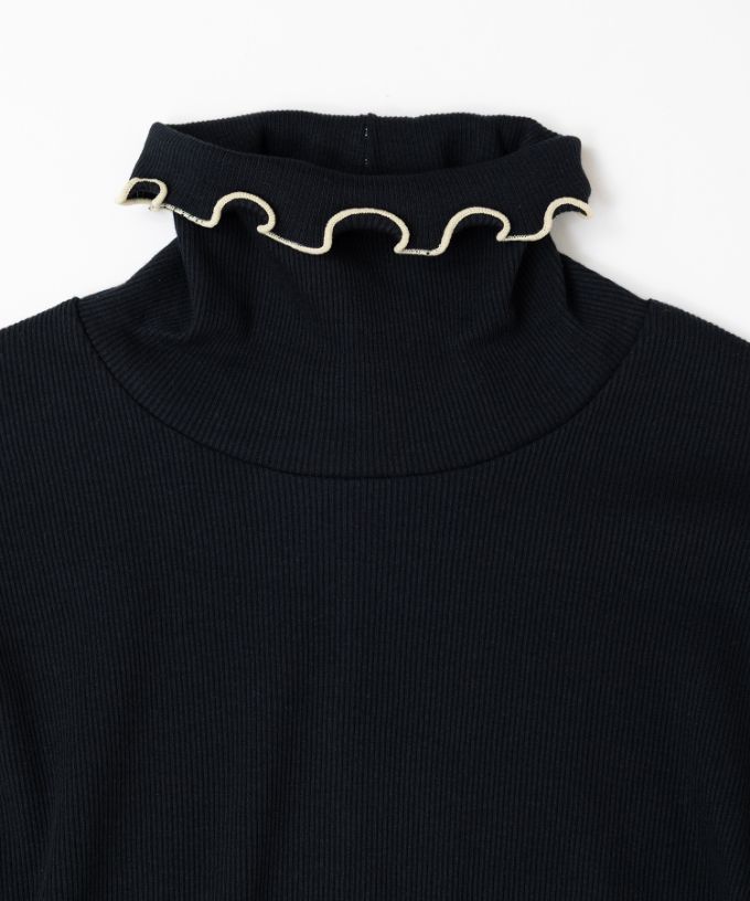 メリダタートル・Ｄ　メロー仕上げの柔らかなタートルネック