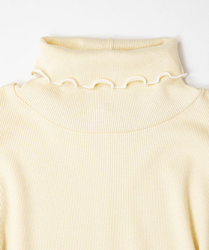 メリダタートル・Ｄ　メロー仕上げの柔らかなタートルネック