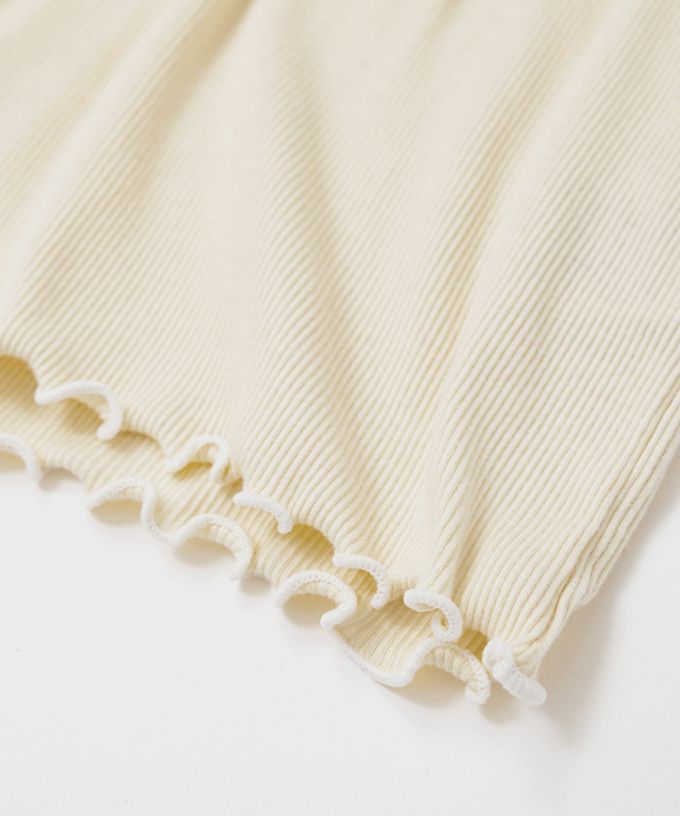 メリダタートル・Ｄ　メロー仕上げの柔らかなタートルネック