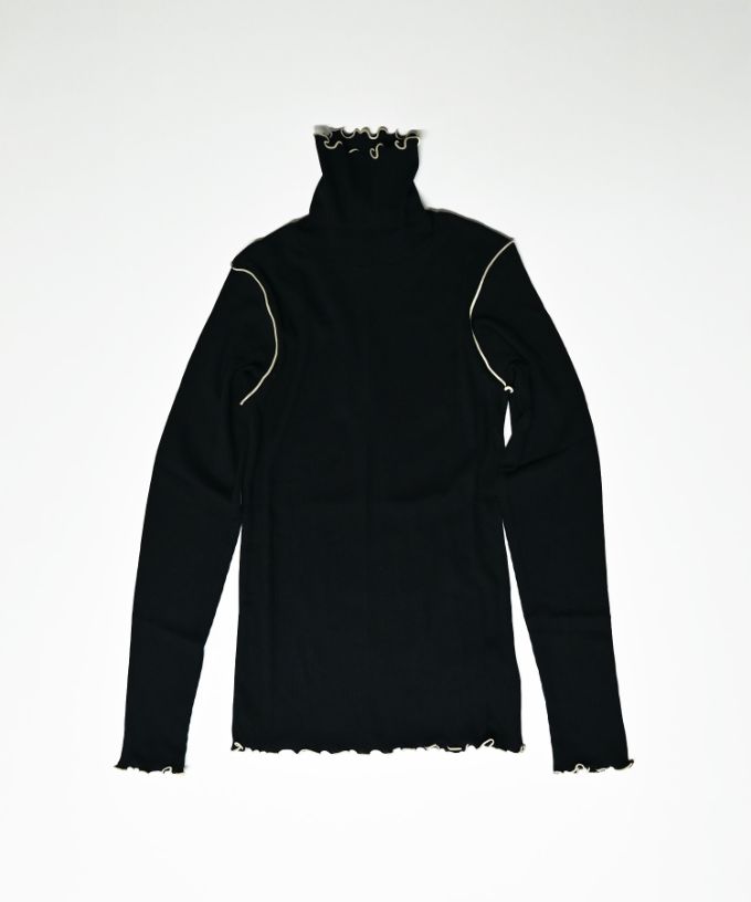 メリダタートル・Ｄ　メロー仕上げの柔らかなタートルネック