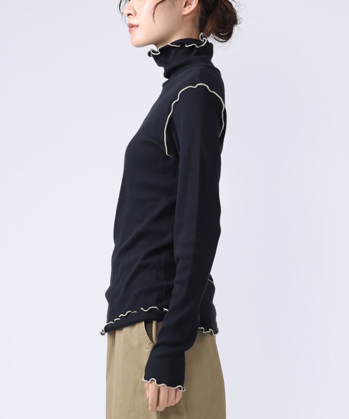 メリダタートル・Ｄ　メロー仕上げの柔らかなタートルネック