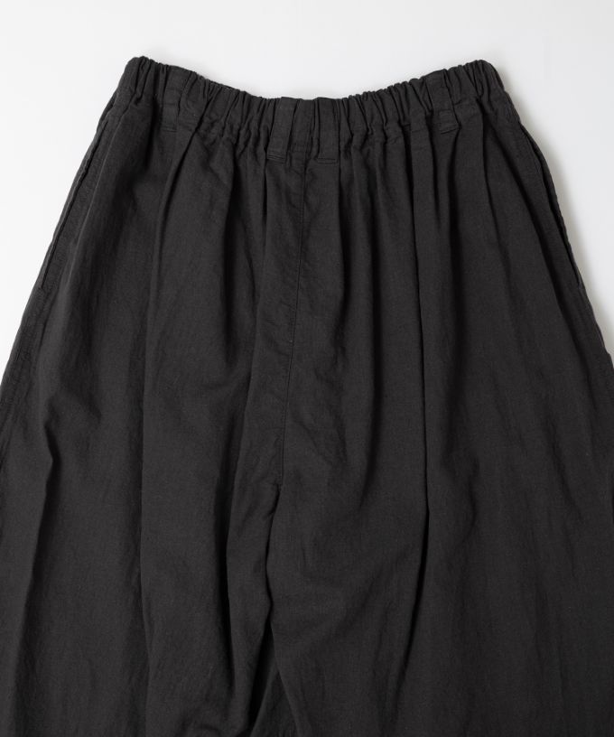 ラッカーパンツR　綿麻のコクーンシルエットパンツ