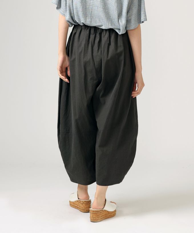 ラッカーパンツR　綿麻のコクーンシルエットパンツ