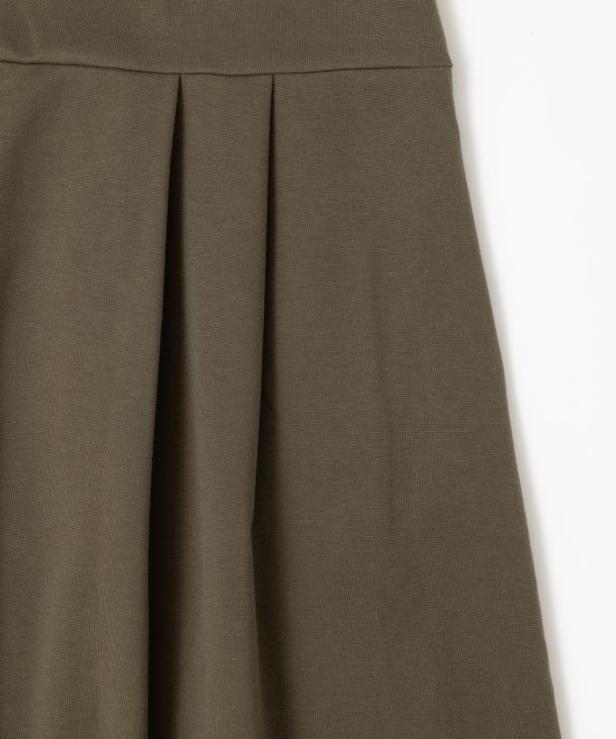 ジネット　ストレッチポンチ素材の切り替えタックチュニック