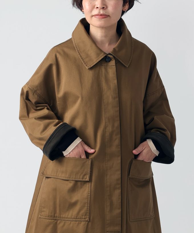 パブロコート　バックファスナーのステンカラーコート