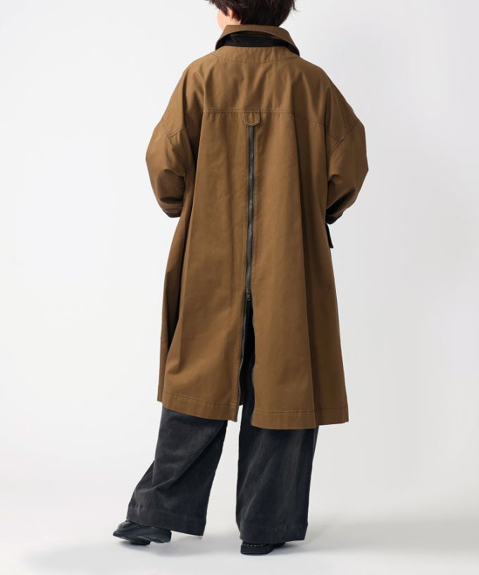 パブロコート　バックファスナーのステンカラーコート