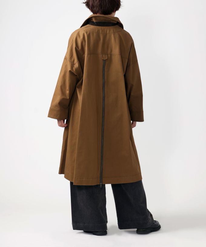 パブロコート　バックファスナーのステンカラーコート