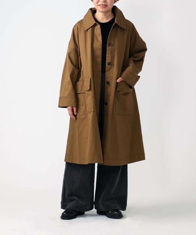 パブロコート　バックファスナーのステンカラーコート