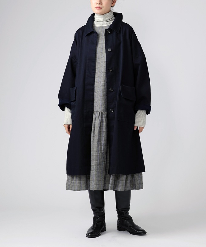 パブロコート　バックファスナーのステンカラーコート