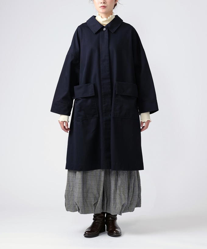 パブロコート　バックファスナーのステンカラーコート