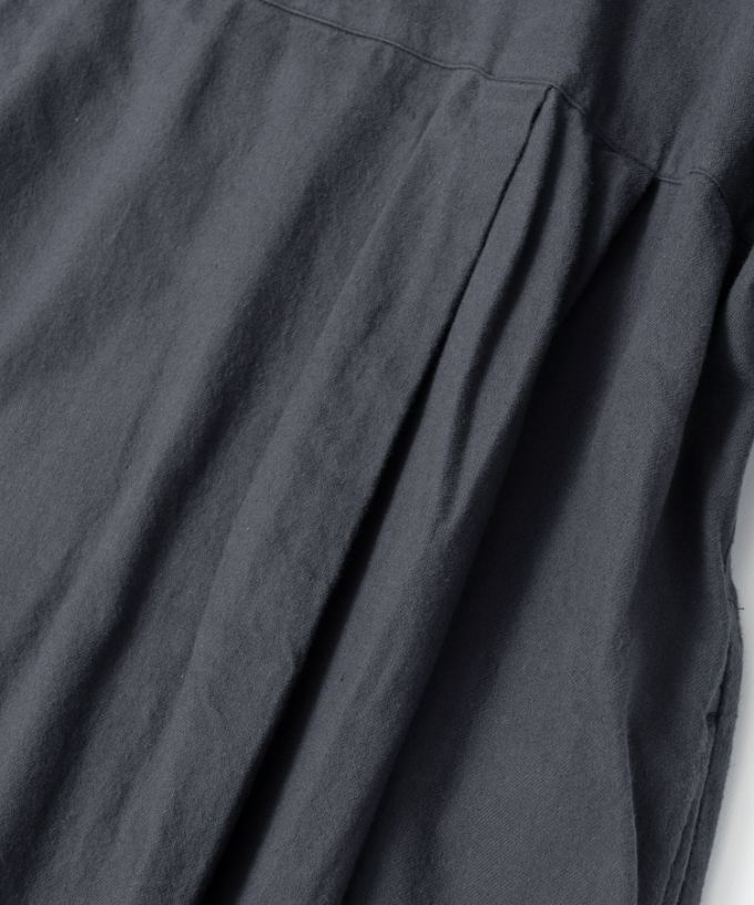 リリムドレス コットンネル素材のバルーンスリーブドレス