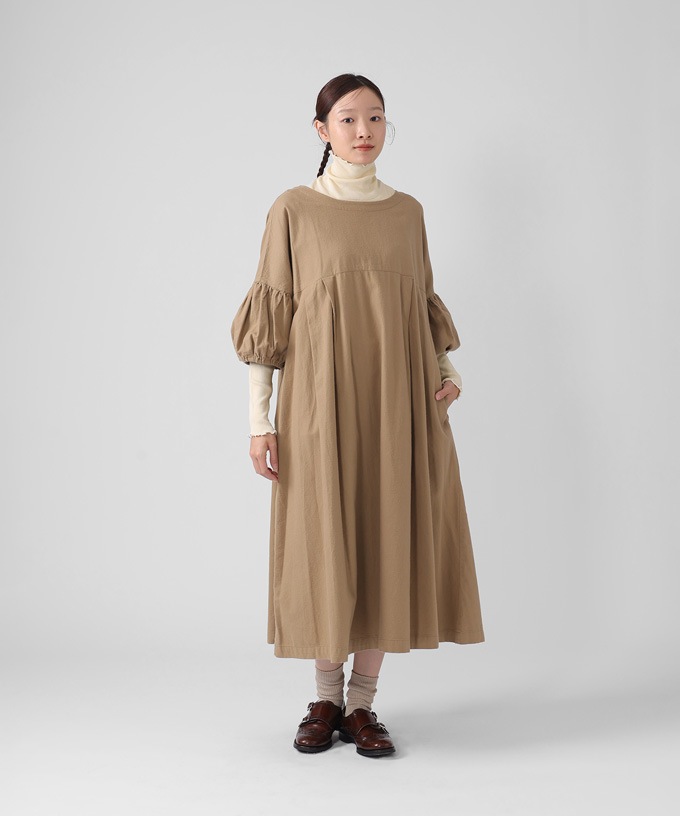 リリムドレス コットンネル素材のバルーンスリーブドレス