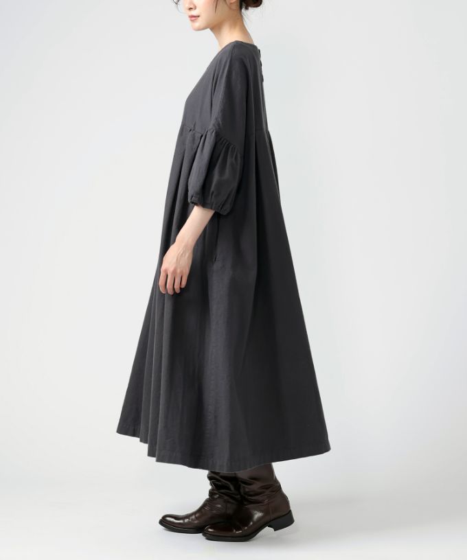 リリムドレス コットンネル素材のバルーンスリーブドレス