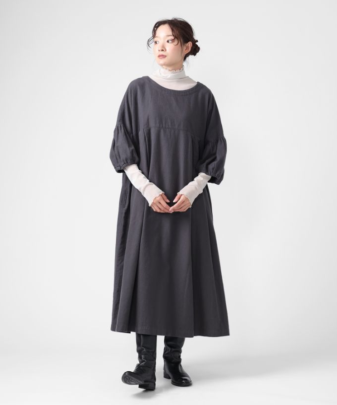 リリムドレス コットンネル素材のバルーンスリーブドレス