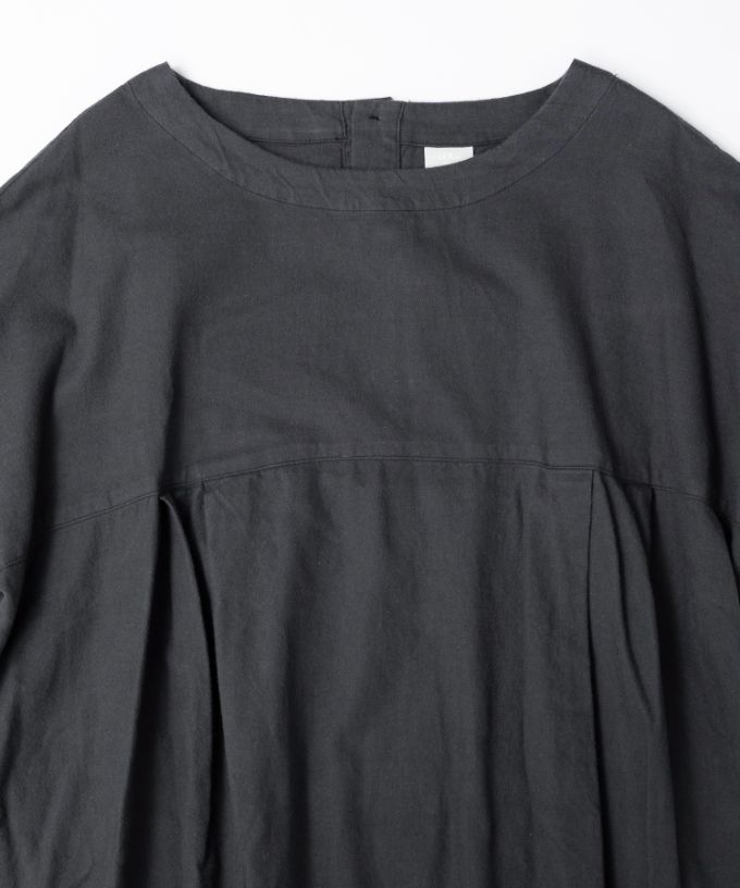 リリムドレス コットンネル素材のバルーンスリーブドレス