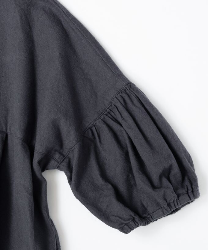 リリムドレス コットンネル素材のバルーンスリーブドレス