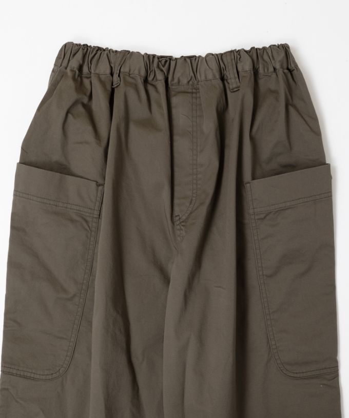 レグパンツ　綿ツイルストレッチのサイドポケットパンツ