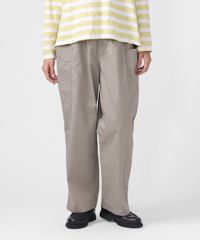 レグパンツ　綿ツイルストレッチのサイドポケットパンツ
