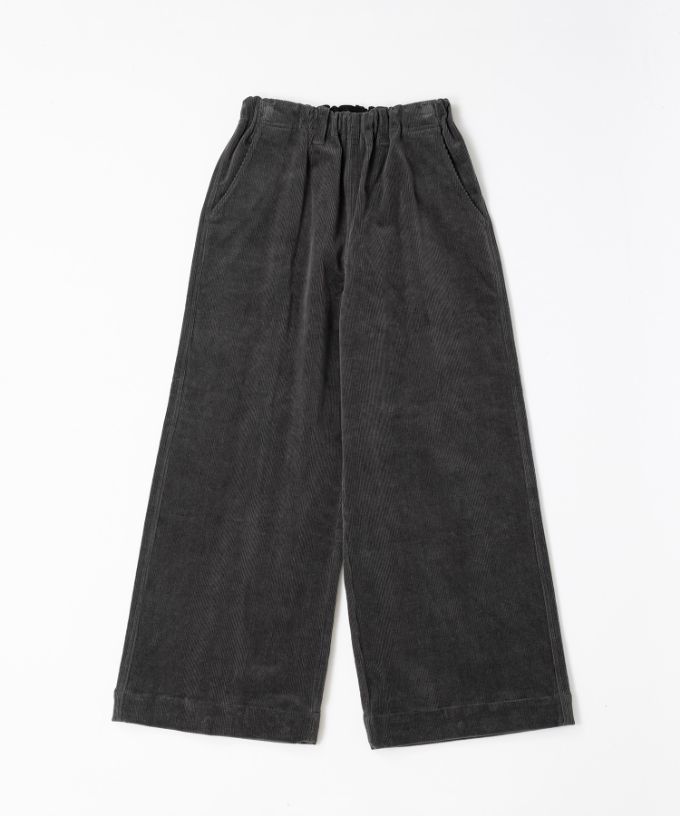 ベルパンツ・F　細コーデュロイ素材のワイドパンツ　