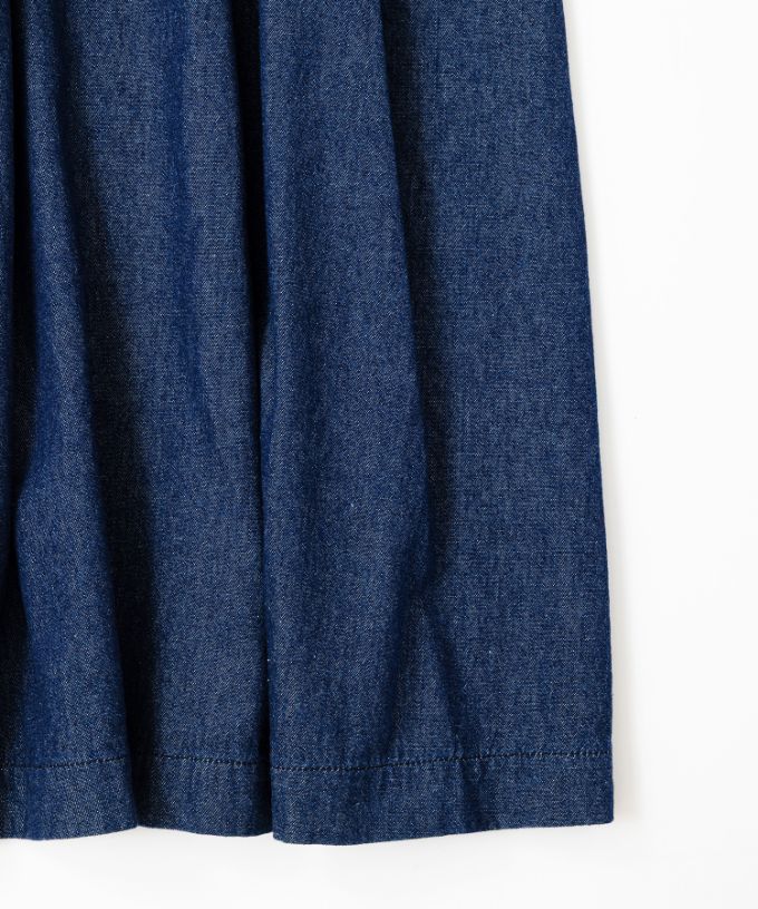 サンドレス・Ｂ　スタンド襟フリルのライトオンスデニム