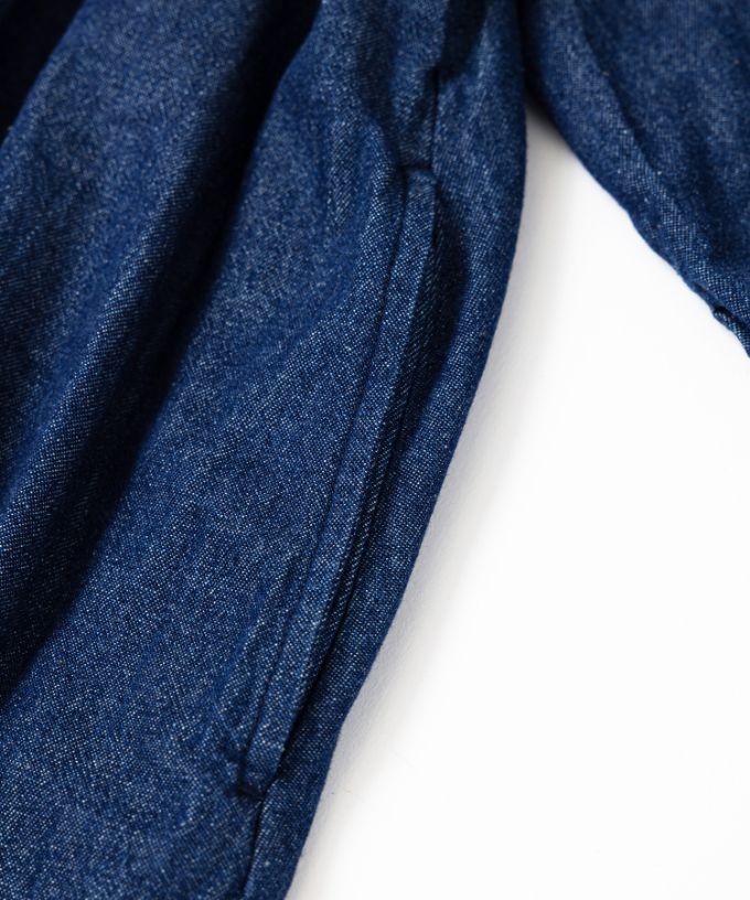 サンドレス・Ｂ　スタンド襟フリルのライトオンスデニム