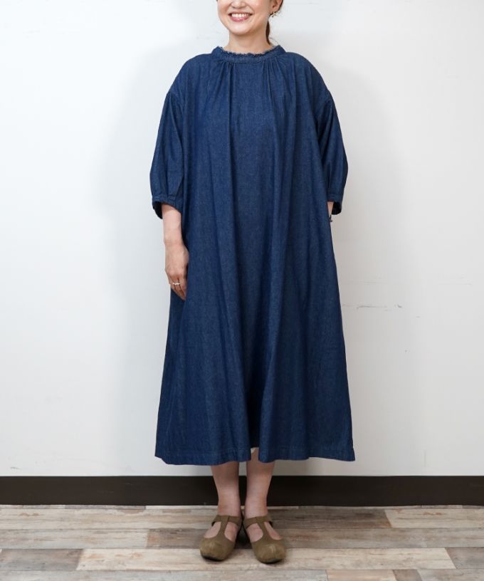 サンドレス・Ｂ　スタンド襟フリルのライトオンスデニム