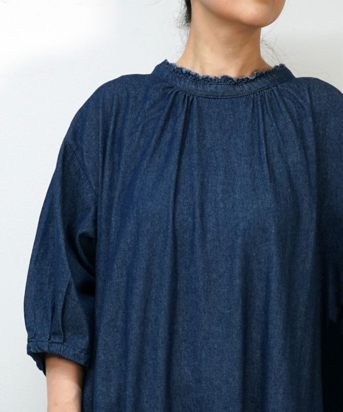 サンドレス・Ｂ　スタンド襟フリルのライトオンスデニム