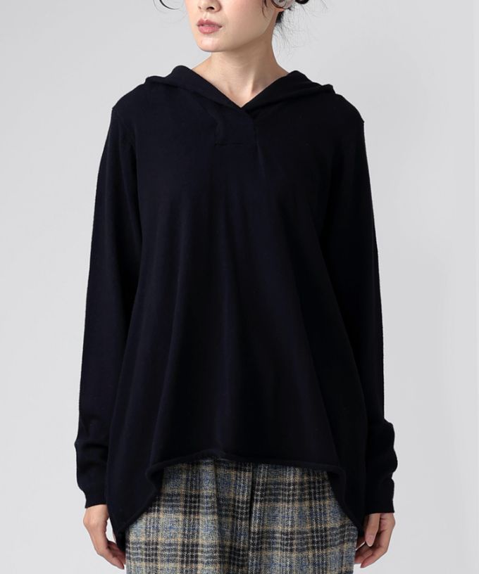 ルーシートップ Aラインのニットフードトップ