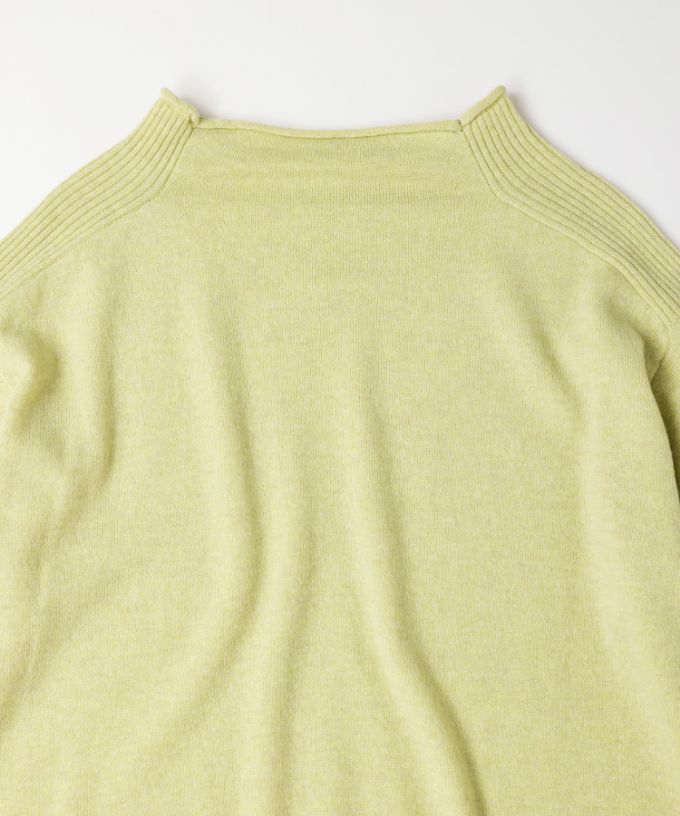 レオントップ　ウールカシミアのプルオーバーニット