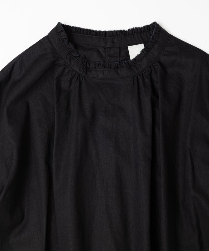 サンドレス　スタンド襟フリルの綿麻ドレス