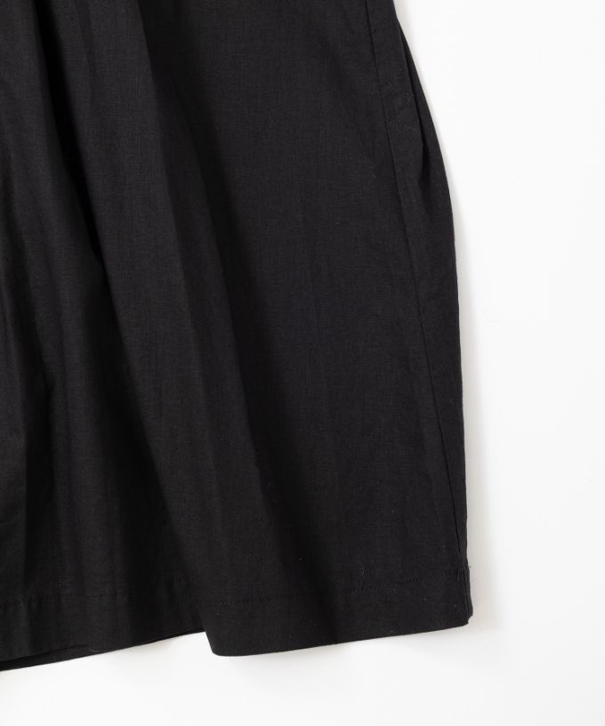 サンドレス　スタンド襟フリルの綿麻ドレス