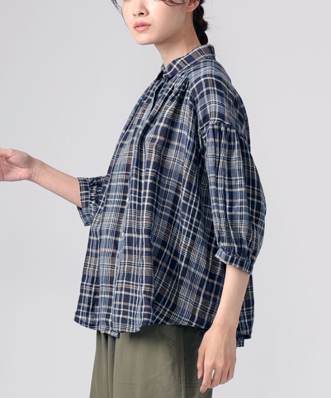 ソラソラブラウス・Ｇ　麻チェックのバルーンスリーブブラウス