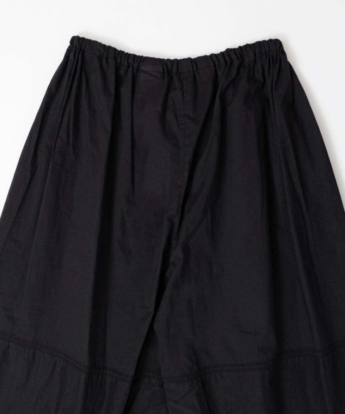 ペチパルセミ・V　カットワーク刺繍レースのレイヤードぺチパンツ　ショート丈